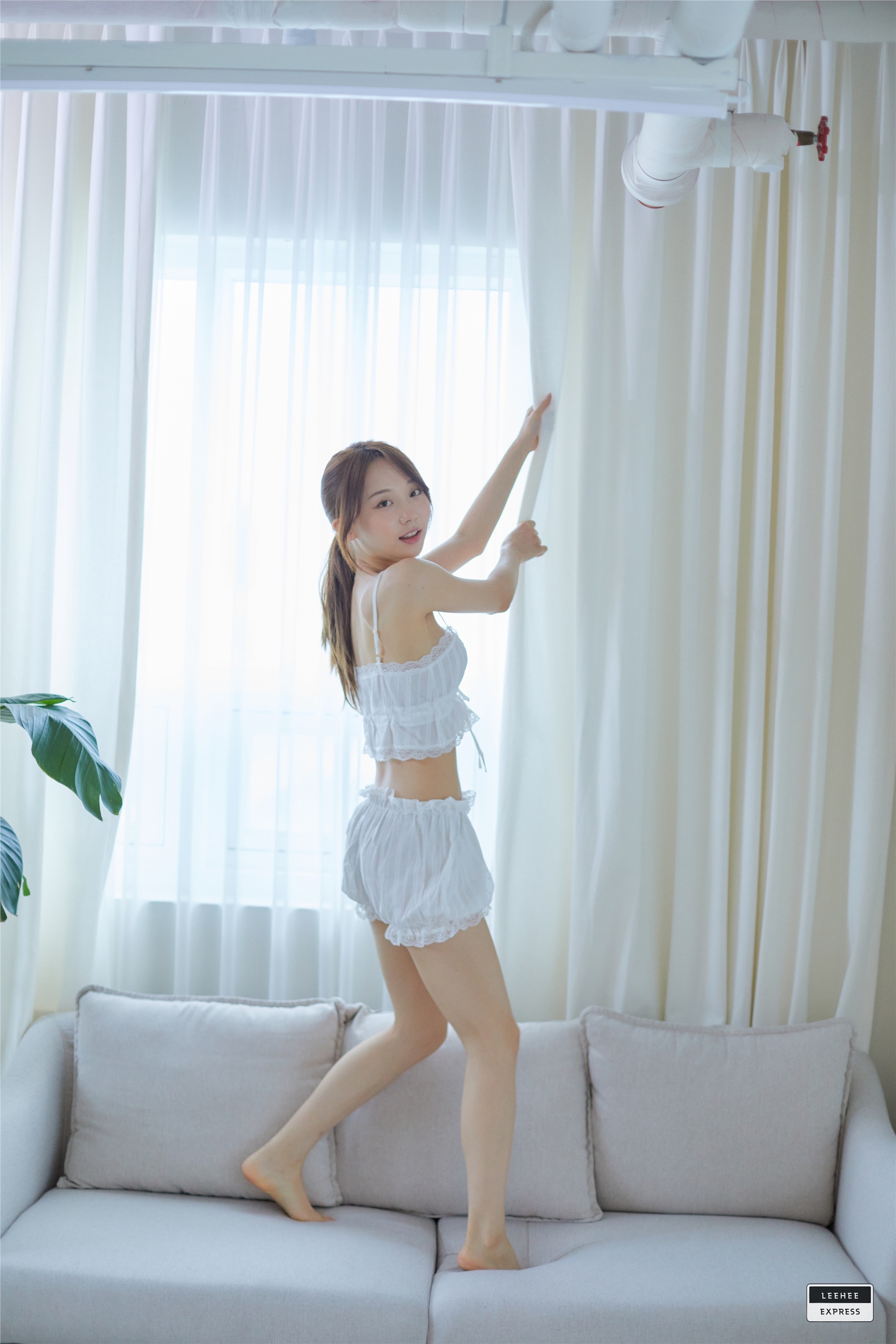 LEEHEE EXPRESS  LEBE-043B - S.O